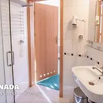 Granada & 3*