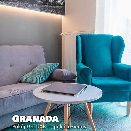 Granada & 3*