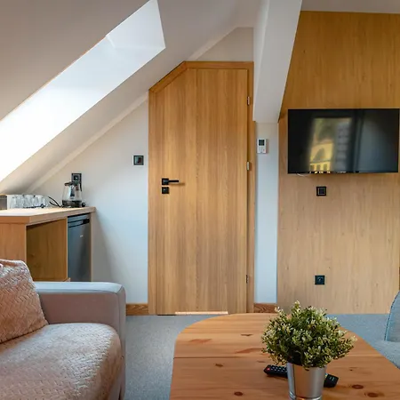 Granada & 3* دوشنيكي زدروي